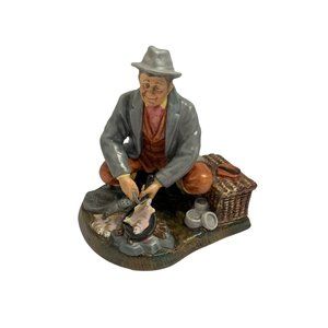 Bon Appetit HN2444 Doulton and Co Figure Figurine Old Man Cook Fish Over Fire Gr